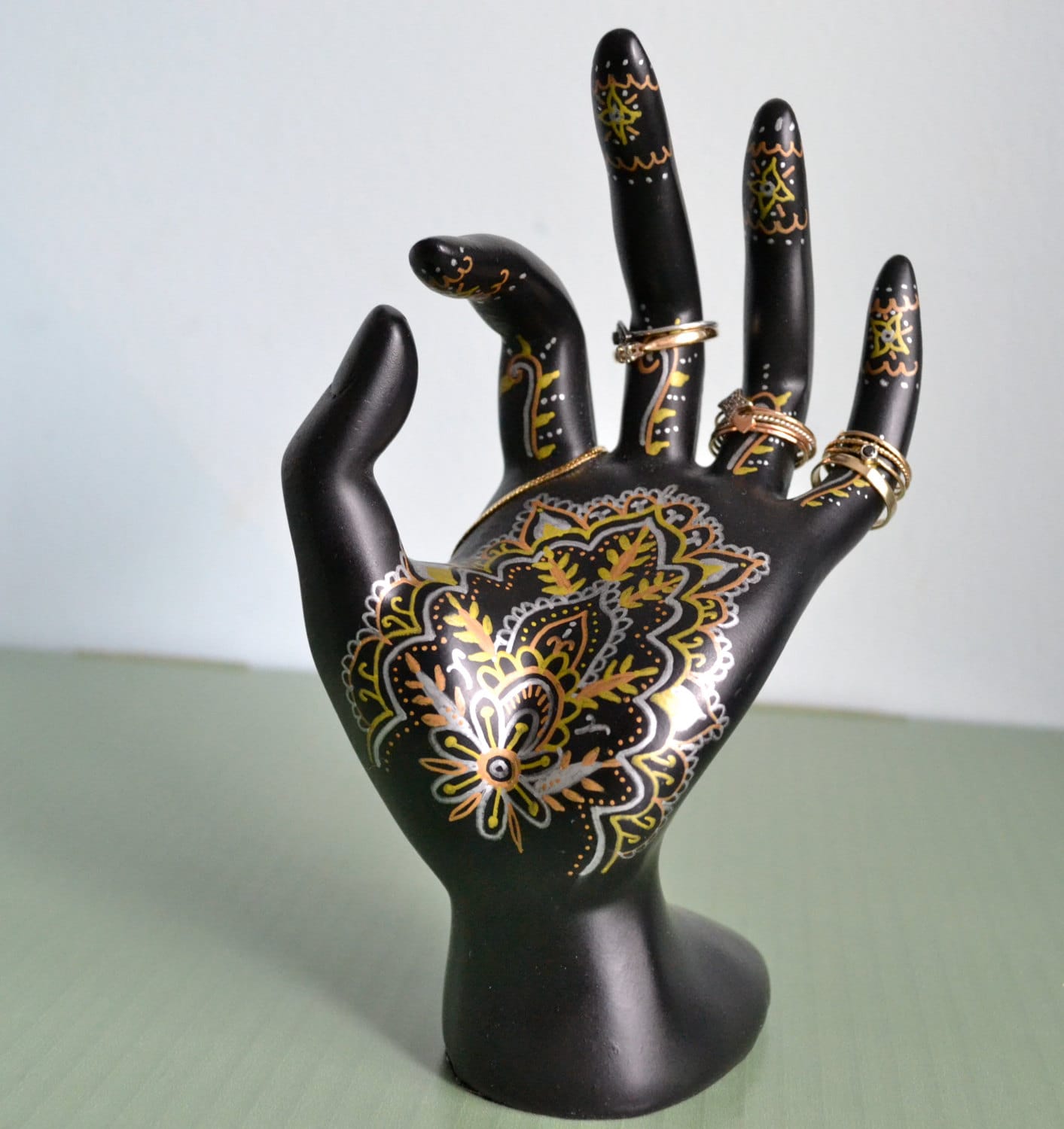 Henna Hand Jewelry Display Hand-Painted Ring Holder Jewelry