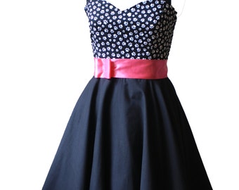 Robe Vintage ANTONIA RIVERA - 100% Coton Doublé Italien - Imprimé Floral à Volants - Taille S