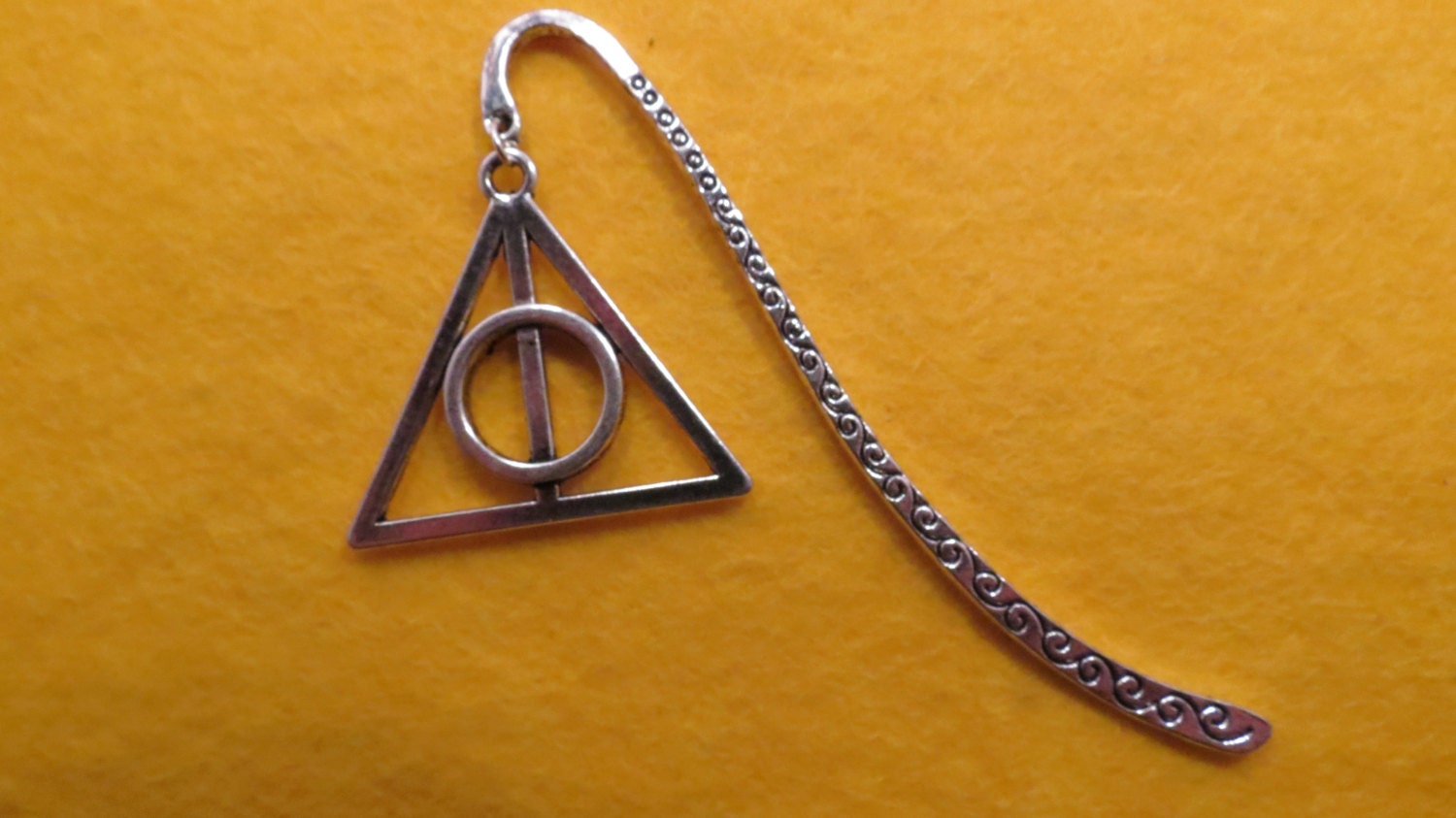 Wizard triangle bookmark