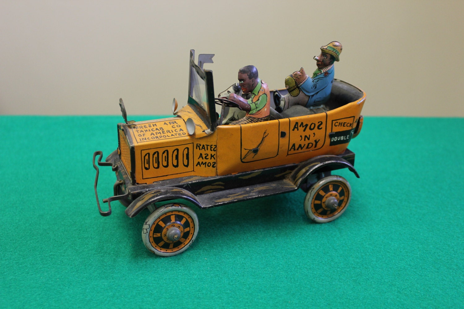 ANTIQUE Marx Amos N Andy Wind Up Toy Tin Litho Jalopy Car W