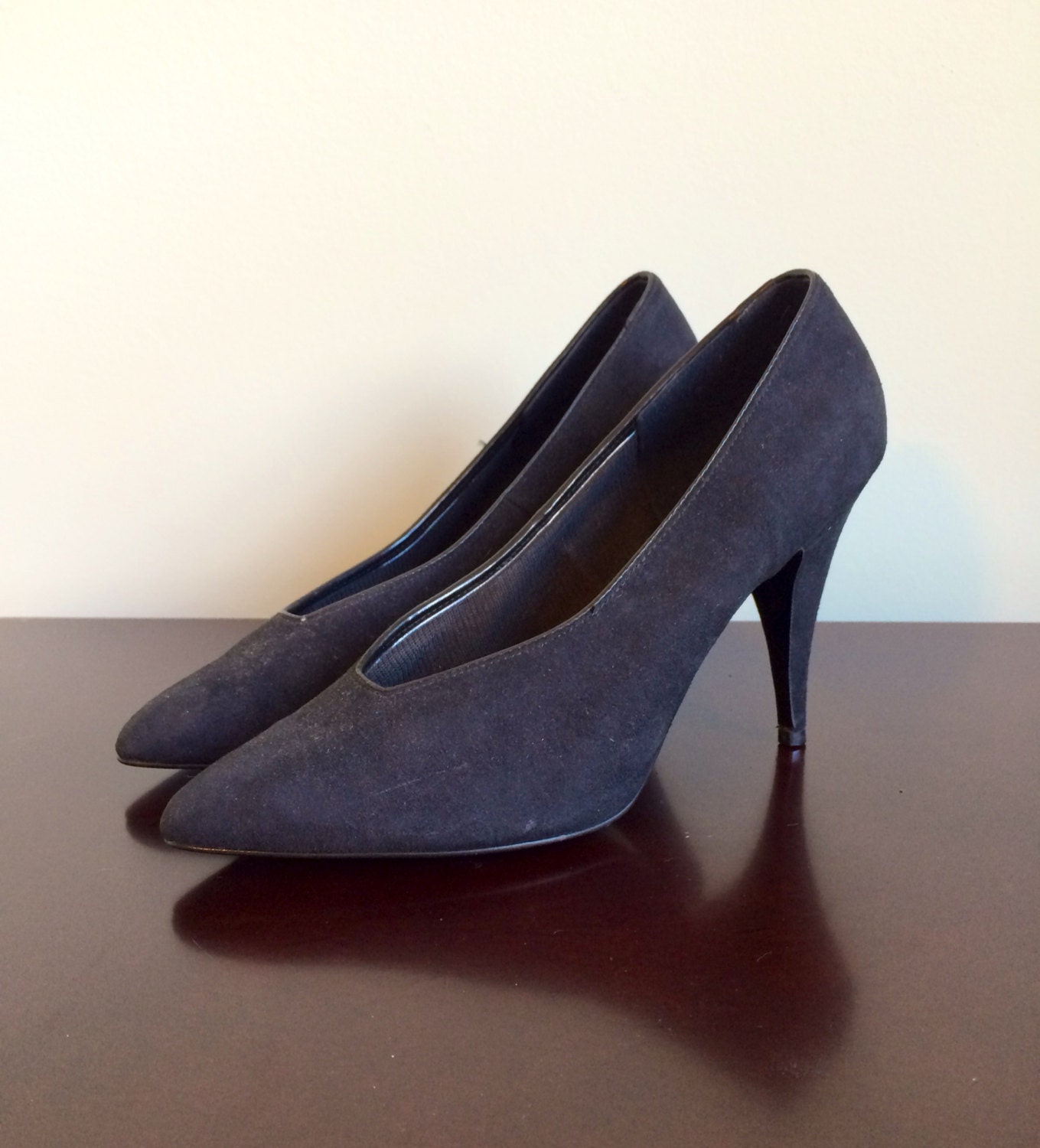 1980’s black suede high heels (7.5) – Haute Juice