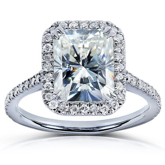 Radiant-cut Moissanite & Diamond Engagement Ring 3 Carat ctw