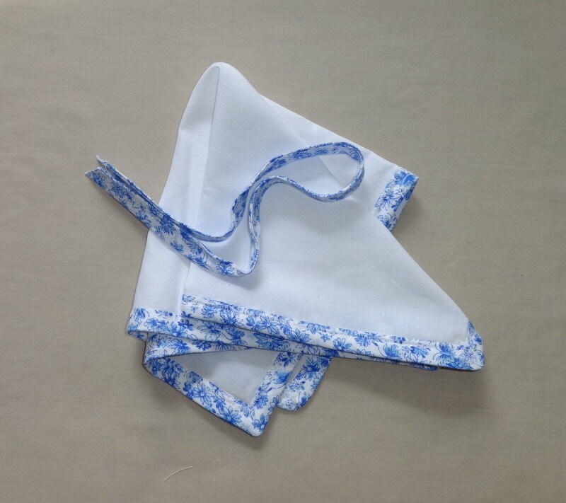 Four Blue and White Cloth Dinner Napkins