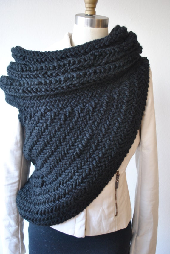 Huntress cowl Chunky Cowl Post Apocalyptic Sweater Vest