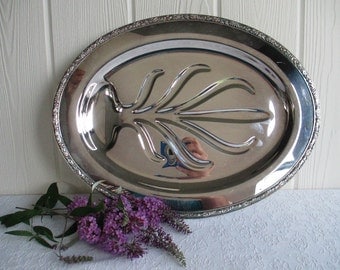 Footed Meat Platter ~ Vintage Silver Plate Wm Rogers Tree of Life Well Serving Platter Plate Tray 810 / Wedding Cottage Chic Mid Century