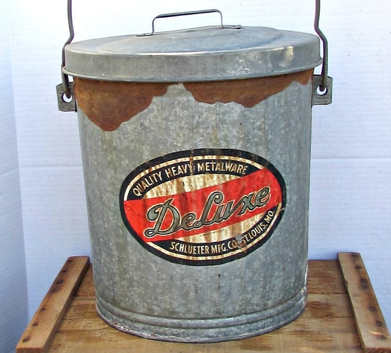 Vintage Galvanized Bucket with Lid and Handle Schlueter Mfg.