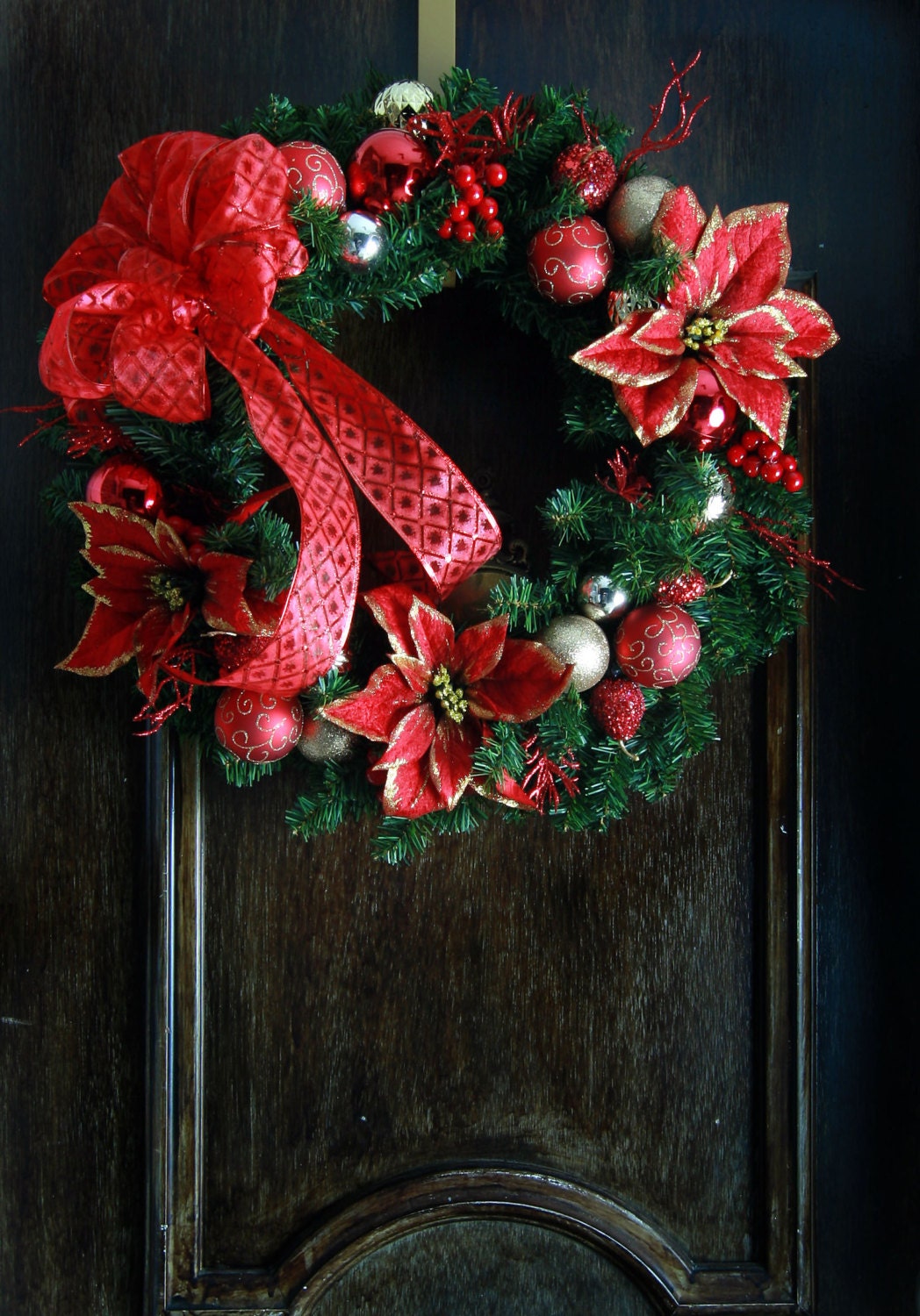 Beautiful 24" Red and Gold Poinsettia Artificial Pine Christmas Wreath with Red Wire Ribbon