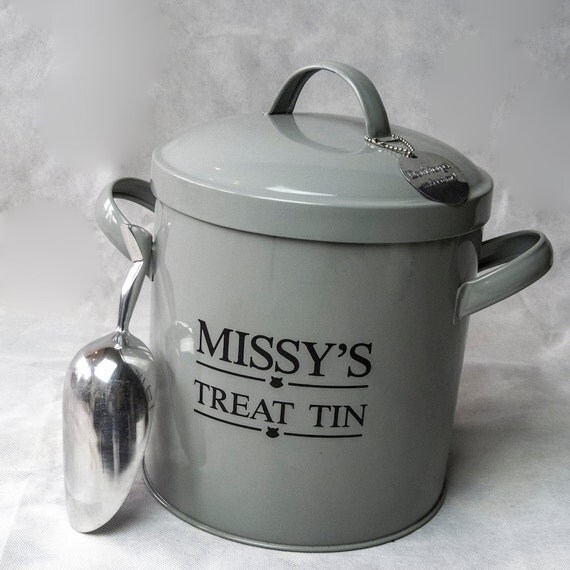 Personalised Steel Cat or Dog Treat Tin with Metal Scoop.