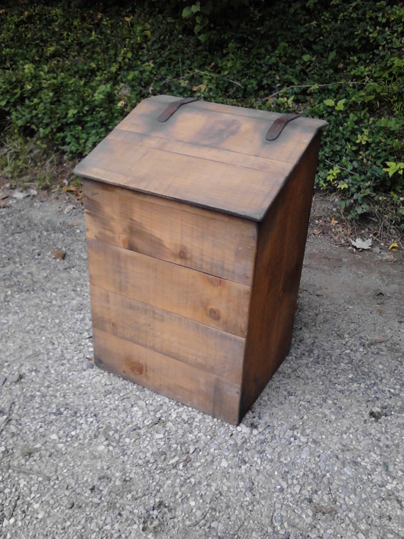 Double wood trash bin