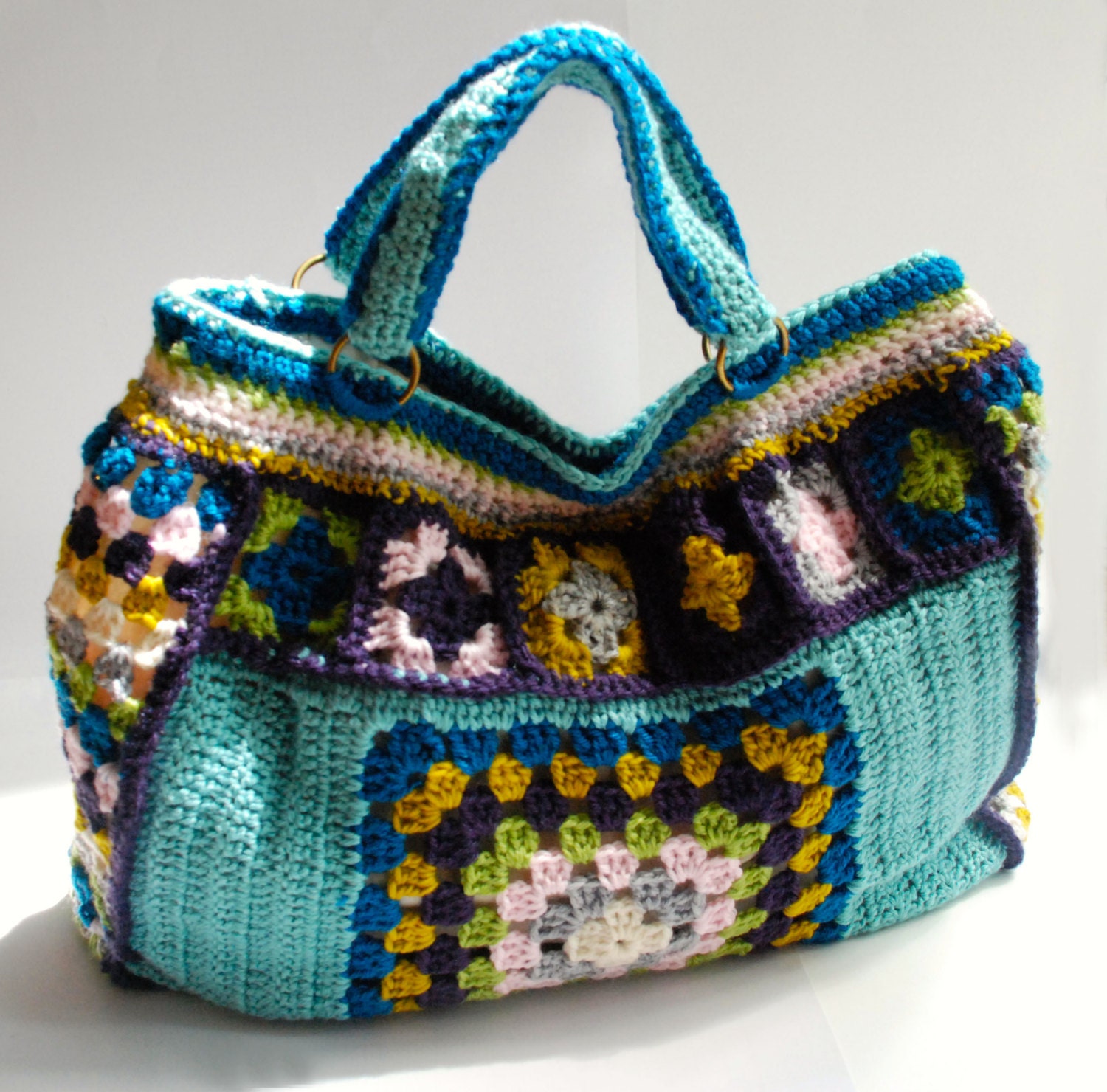 Crochet purse granny square weekend bag pattern