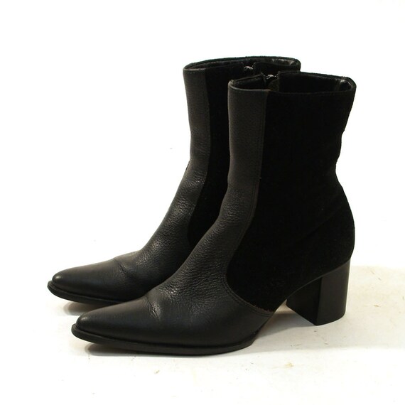 90s Black Leather Beatle Boots / Zip Up Chelsea Boots