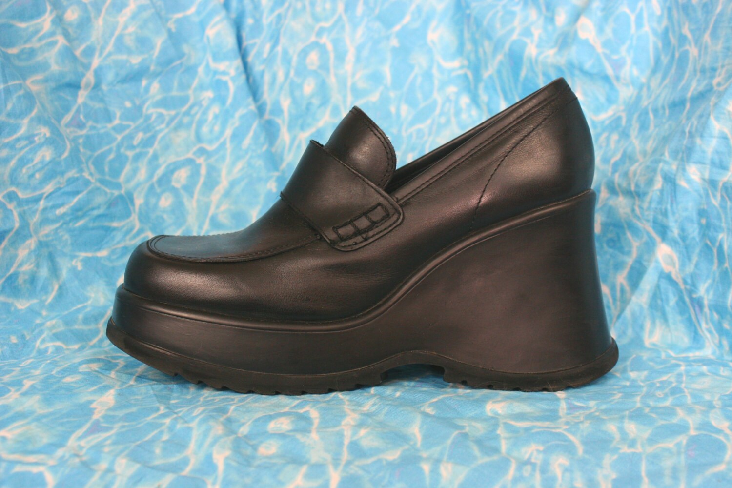 90s Platform Wedge Loafers in Black / Vintage Steve Madden