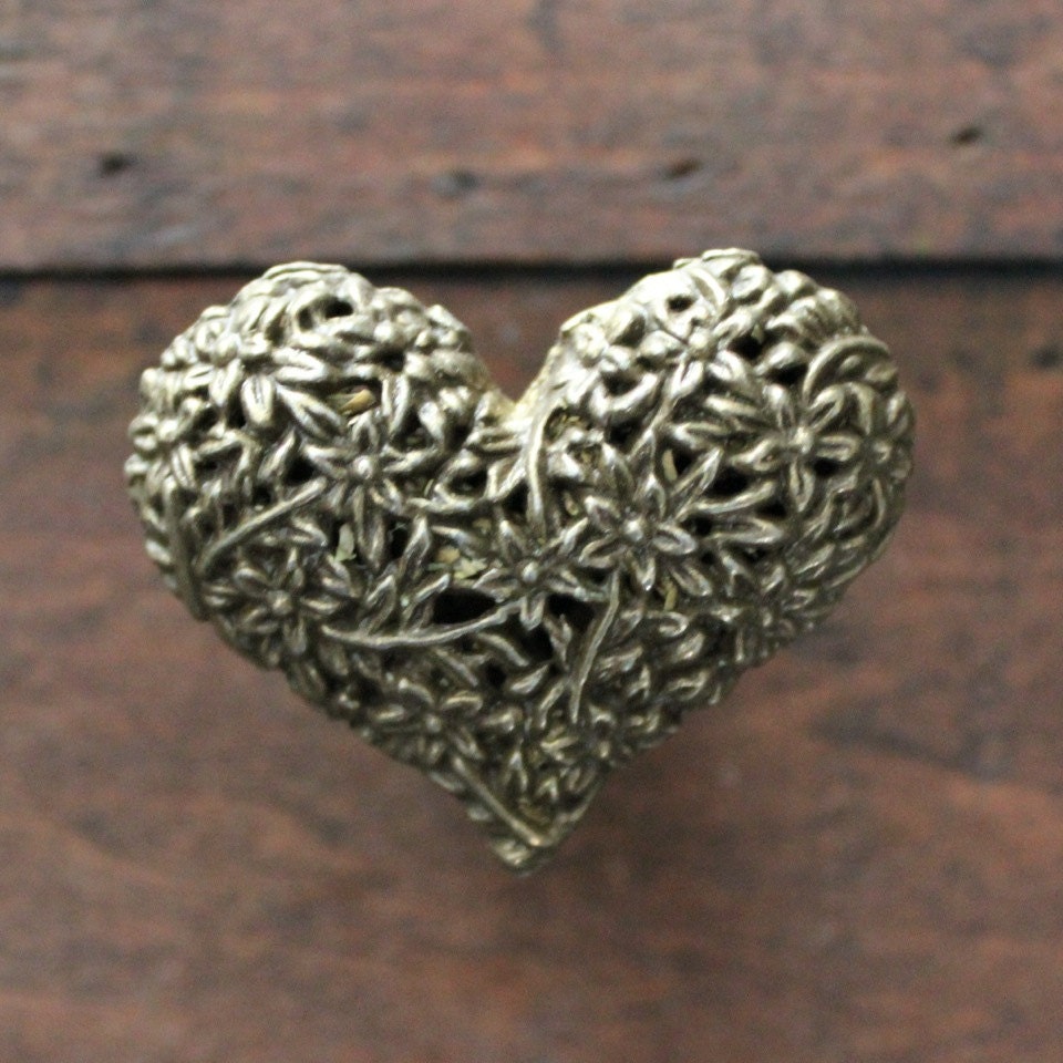 Heart Drawer Knobs Decorative Knobs in Brass Toned by DaRosa