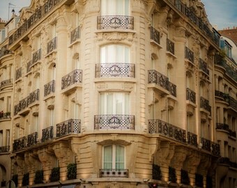 travel from paris to italy