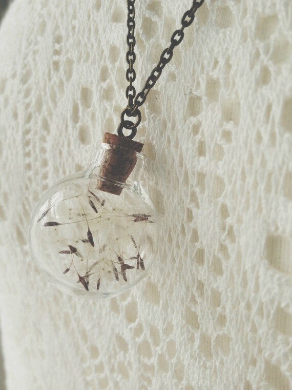 Belle Hibou: Dandelion Whimsy Necklace