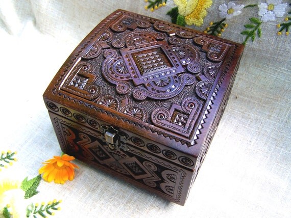 Jewelry box Wooden box Ring box Carved wood box by HappyFlying
