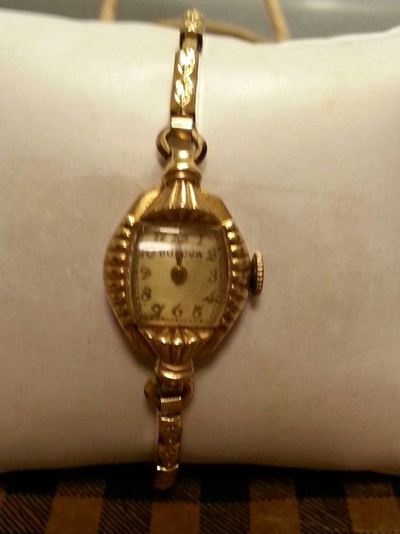 BULOVA 1951 Ladies 10K Gold Filled Gold Rolled Watch