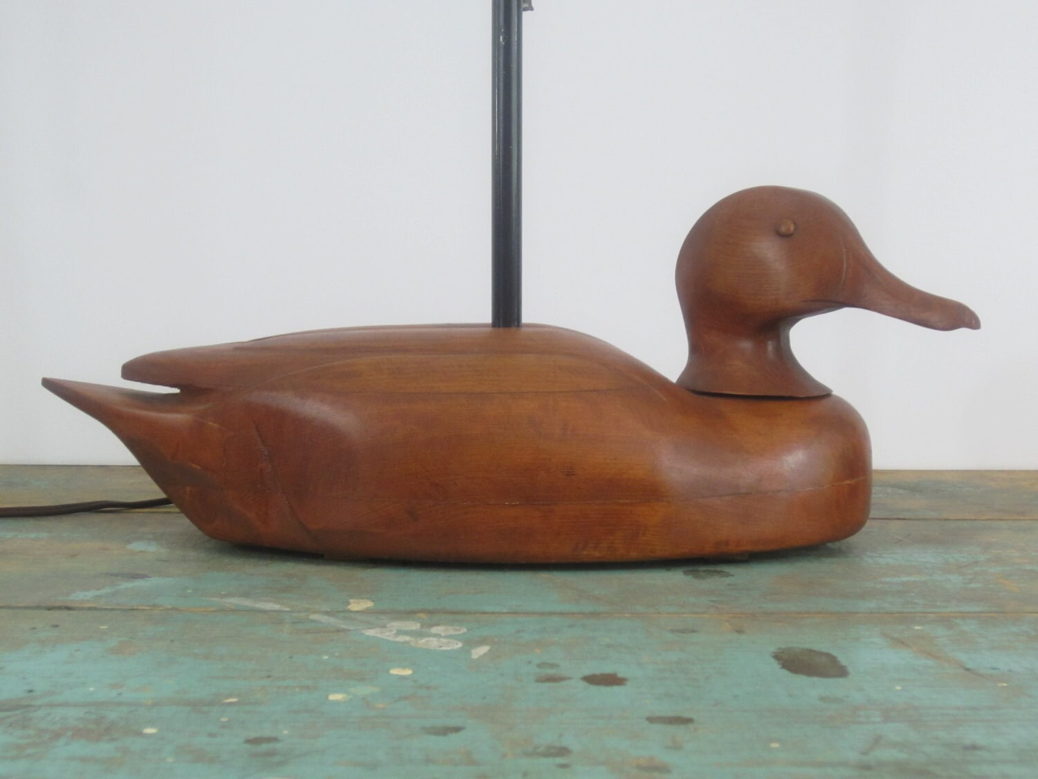 Hand Carved Wooden Duck Table Lamp with Pull Chain shade not