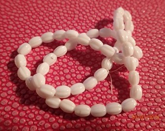 Vintage 1940's White Milk Glass Tiny Tulip Bead/Japanese/PJsBeadedEagle