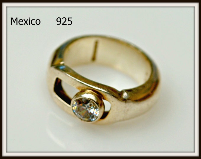 Sterling Silver modernistic band ring with Cubic Zirconia size 5 Mexico