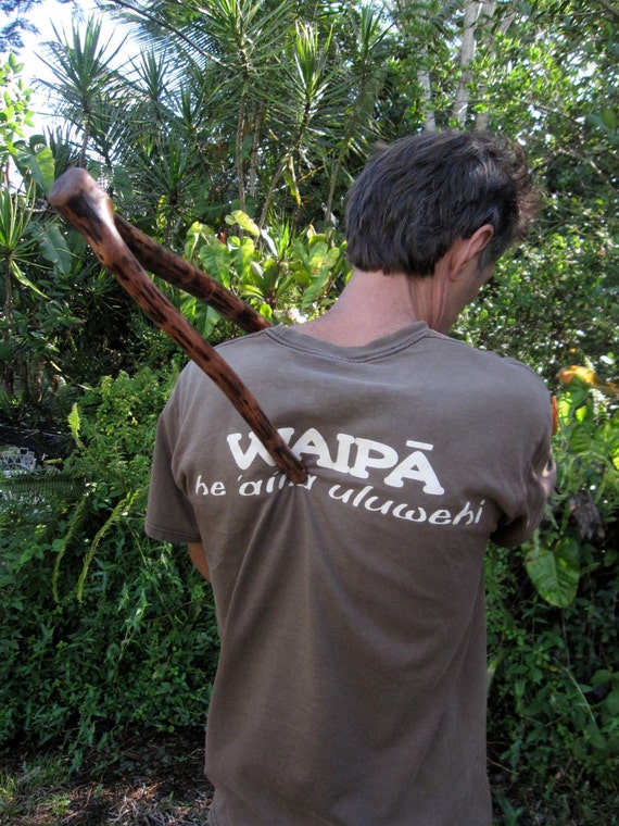 LOMi LOMi SELF BACk MASSAGE STiCK HAWAiiAn GuavA WooD