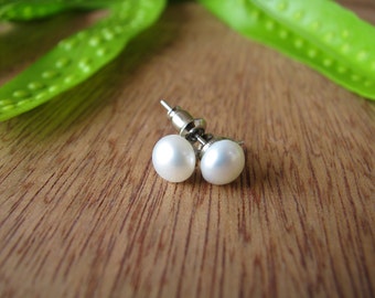 White Pearl Studs, Pearl Post Earrings, Bridal Earrings, Wedding Earrings, Bridesmaid Gift, Simple Pearl Earrings, Tiny Posts, Beach Weddin