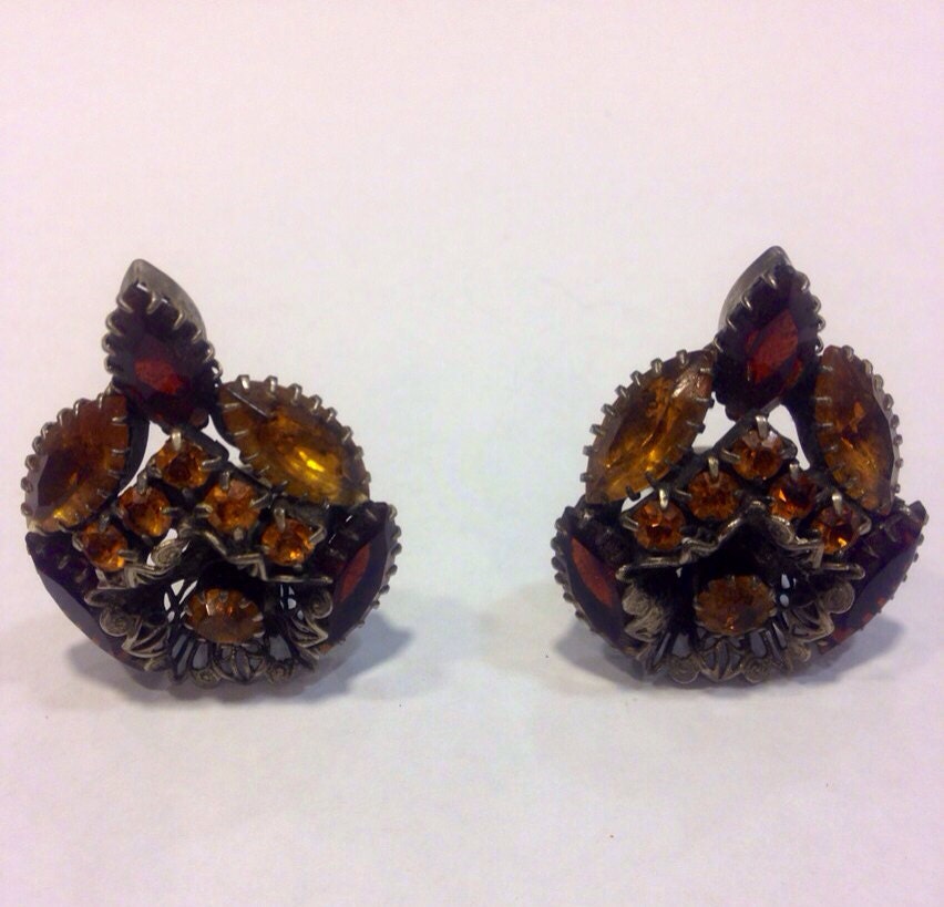 Antique Amber Clipon Earrings by THELITTLEBLACKBAG on Etsy