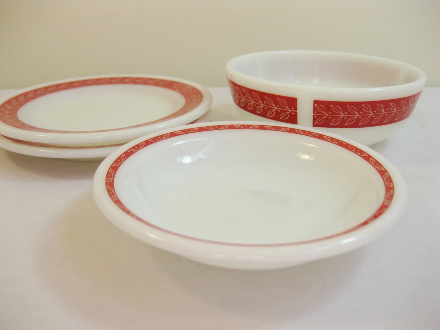 Corning Dinnerware Dessert Plates, Cereal Bowl, Berry Bowl Haute Juice