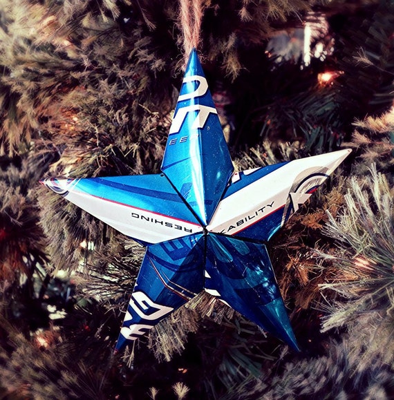 upcycled bud light beer can star ornament by licensetocraft upcycled bud light beer can star ornament by licensetocraft