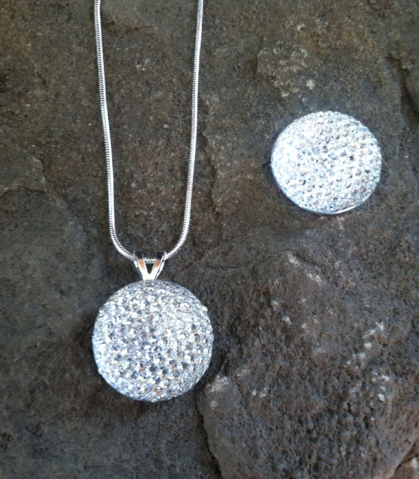 Golf Gift Ball Marker Necklace Custom Jewelry Mark Putt on