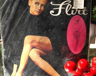 Vintage Retro Pantyhose Unopened Package
