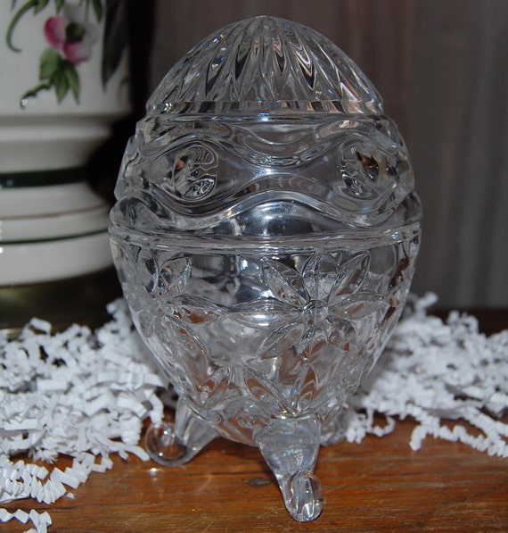 Crystal Cut Glass Egg Made in Slovakia 24 Lead Easter Holiday