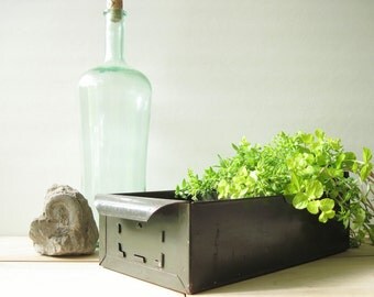 Green Metal File Drawer / Box ~ Vintage Office Organizer with 3 Adjustable Sections / 0149