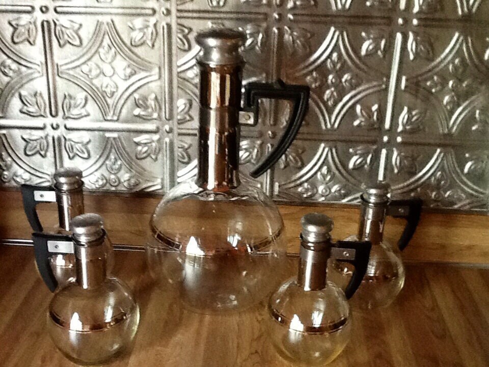 Vintage LG Wine Carafe Set / Beverage Carafe Set / MID