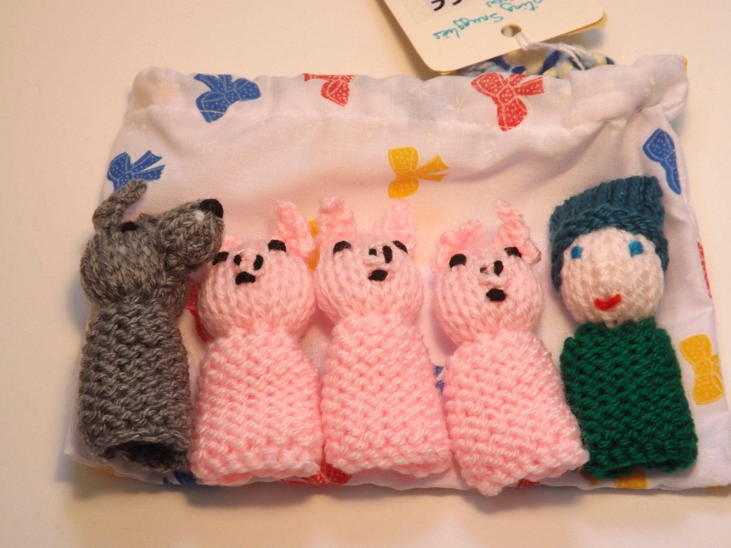5 Knitted Finger Puppets The Three Little Pigs CE marked
