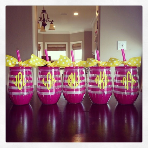 Personalized Acrylic Stemless Wine Glass with Lid & Straw