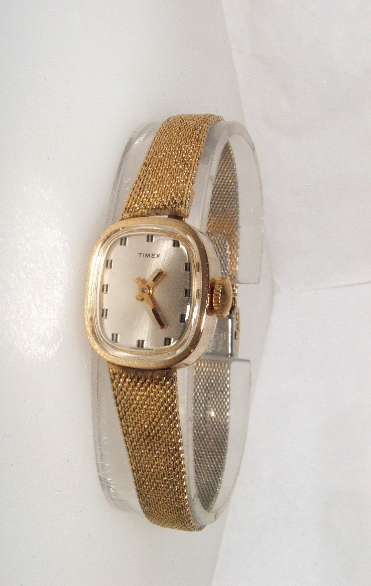 Vintage Ladies 1978 Timex Wind Up Watch by HanysVintageWatches