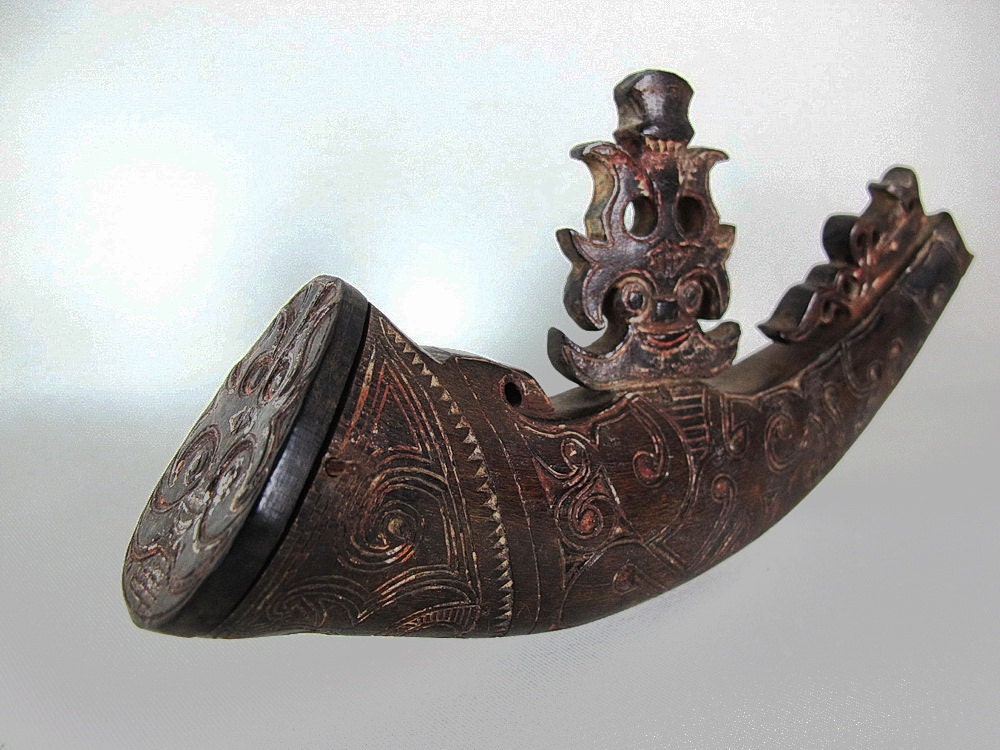Antique Vintage Horn // Gun Powder Holder from by BorneoHunters