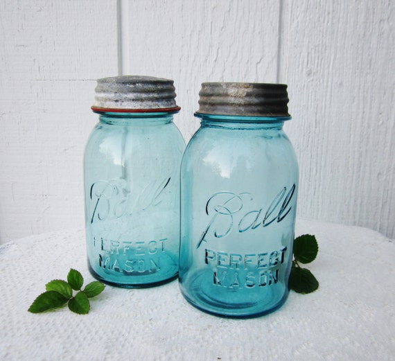 Antique Blue Ball Perfect Mason Jars with Zinc Lids Old