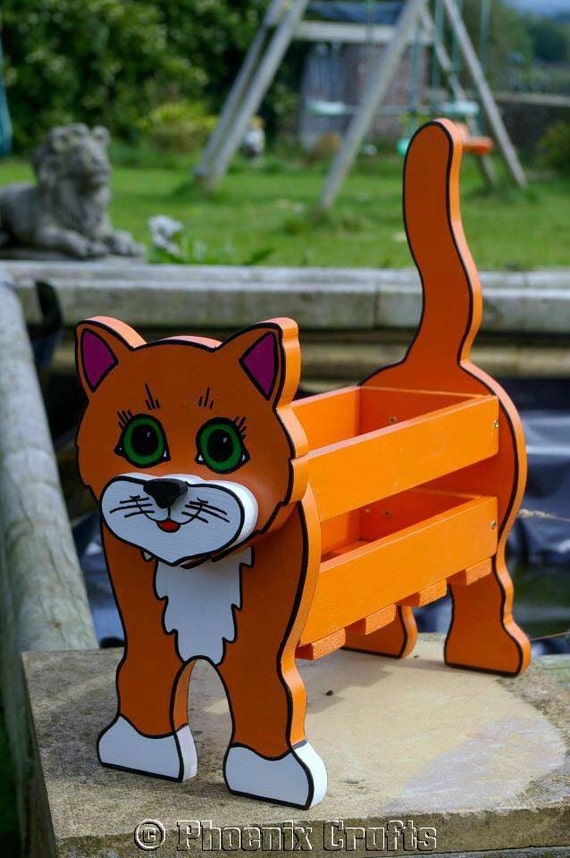 ginger cat garden ornament