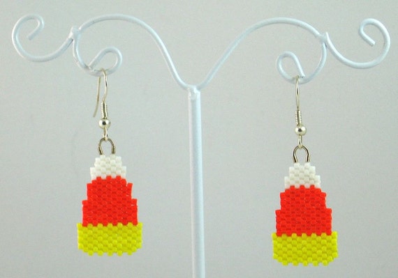 beaded halloween candy corn earrings halloween jewelry beaded halloween candy corn earrings halloween jewelry