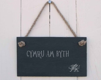 Welsh Language Slate Hanging Sign 'Cymru am byth' ('Wales Forever') (SR97)