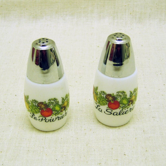 Corning Ware Spice Of Life Salt and Pepper by TommysKitchenstuff
