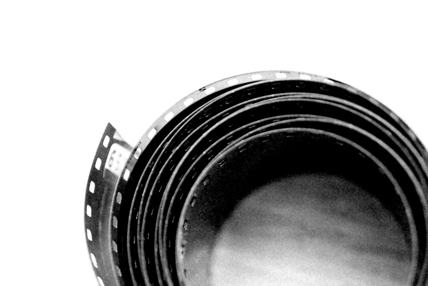 35mm BLACK & WHITE Film Processing And Printing Send Us Your