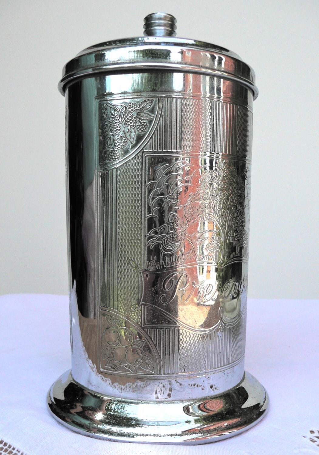 EPNS jamjar cover for your vintage tablesetting. Haute Juice