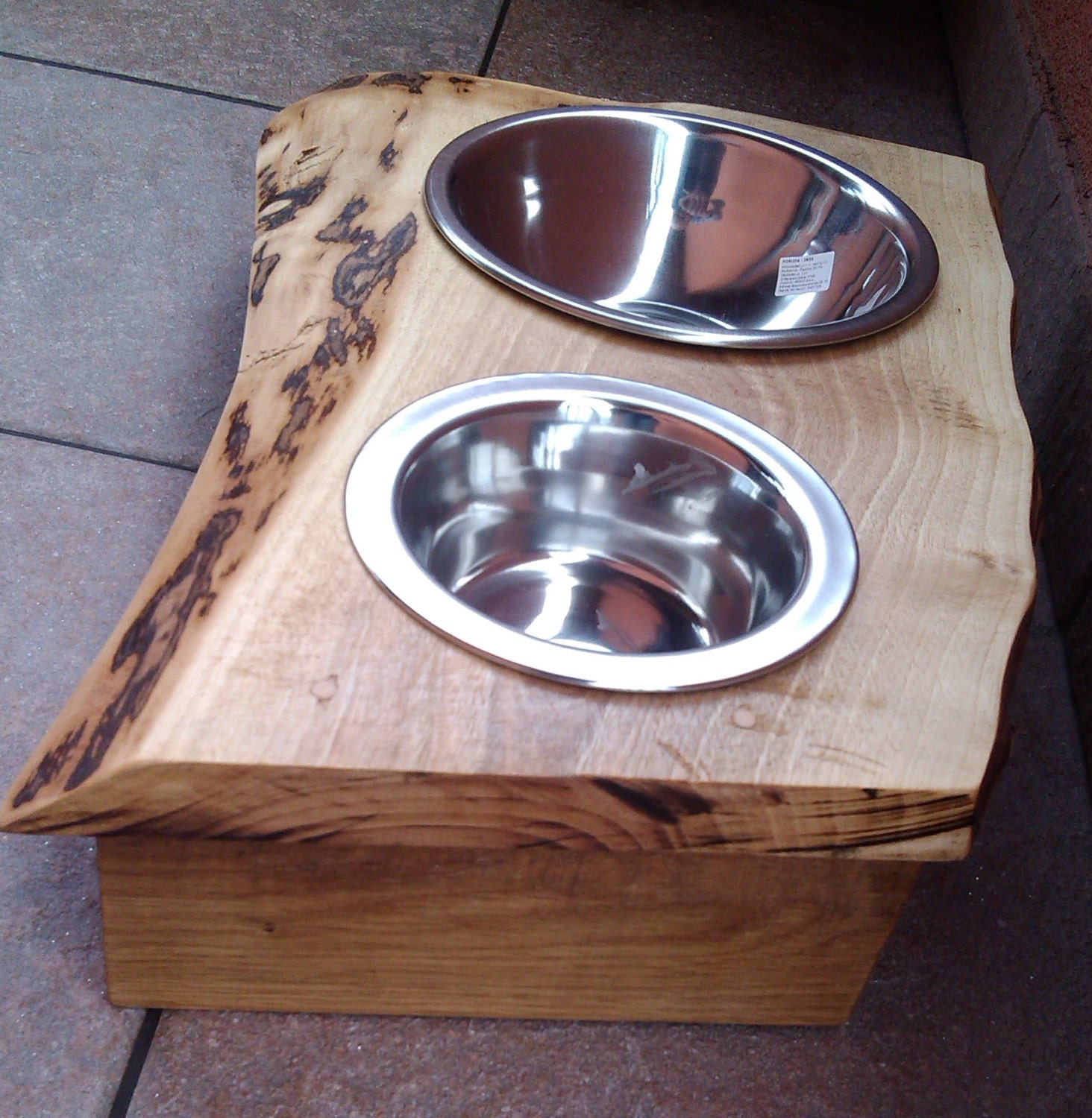 Rustic wooden box for dog bowls can be personalised with