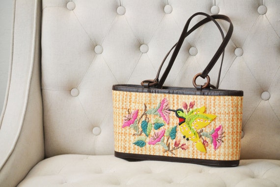 Vintage 1950s Raffia Straw Purse Handbag Embroidered with Hummingbird and Flowers Retro