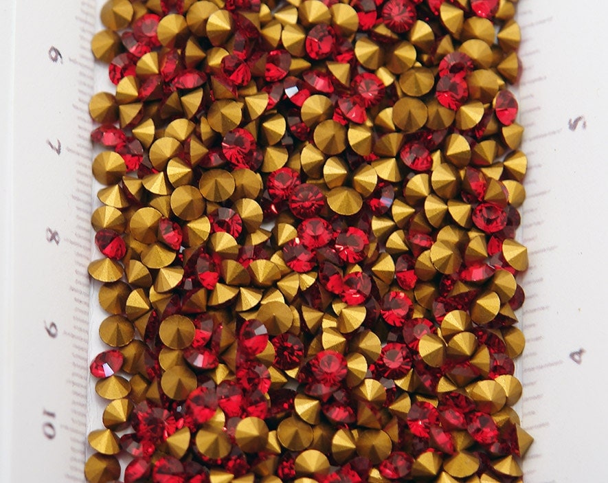 PP 30 Siam Ruby Red Swarovski Rhinestone Chatons – Article 1012 First ...