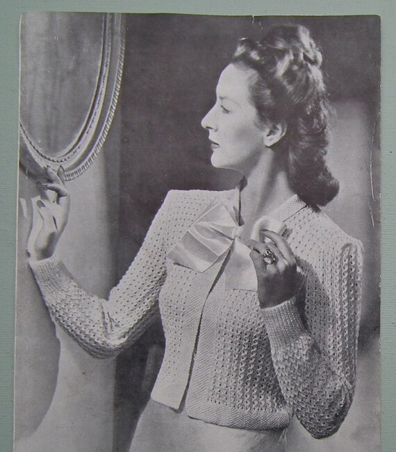Vintage Knitting Pattern 1940s Womens Cardigan Bed Jacket