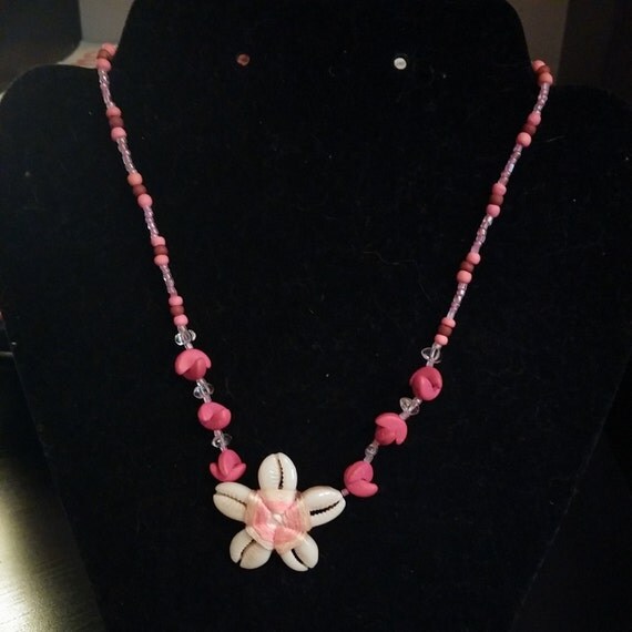 Hawaiian Flower Necklace by SuzyMariaJewelry on Etsy